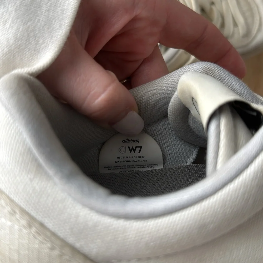 Allbirds Women’s Everyday Couriers in white/cream size 7